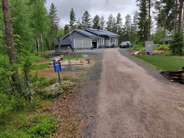 5h + s+ askarteluhuone  Syevyerodonets'k - valokuva 3