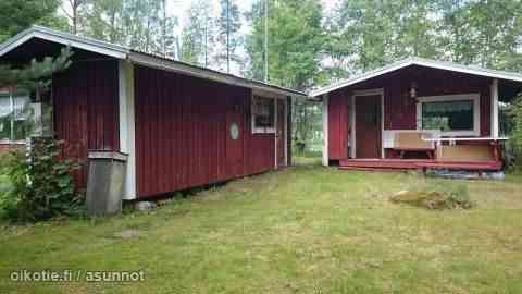 2h+k+eteinen, tupa, 2 aittaa  Kuopio