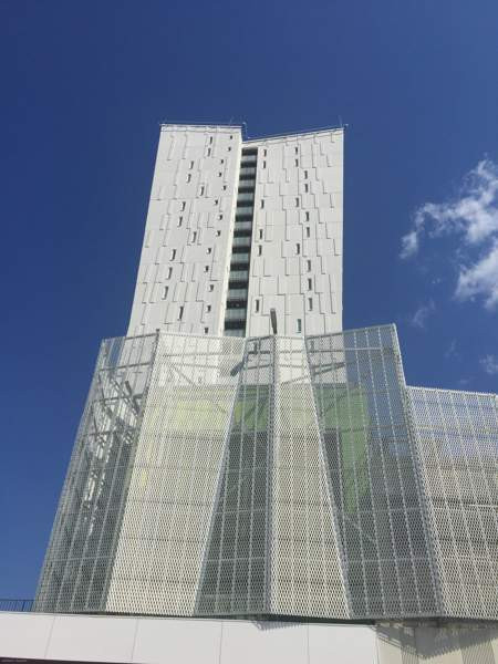 1h + kt + 19krs iso lasitettu parveke  Espoo - valokuva 1