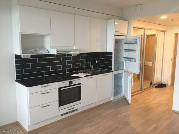 1h + kt + 19krs iso lasitettu parveke  Espoo - valokuva 5