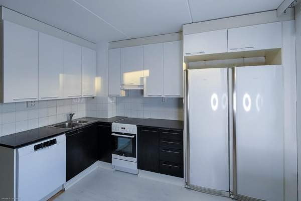 2h + k + kph + lasitettu parveke  Vantaa - valokuva 6