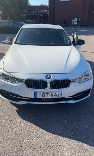 BMW 330 Vantaa - valokuva 1