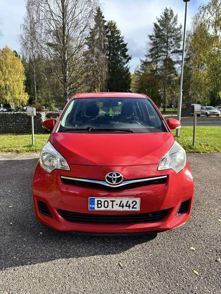 Toyota Verso-S Tampere - valokuva 1