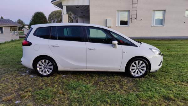 Opel Zafira Tourer Töysä - valokuva 6