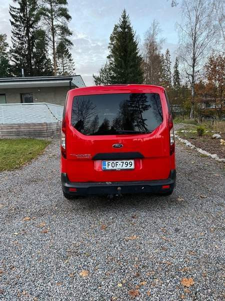 Ford Grand Tourneo Connect Jyvaeskylae - photo 6