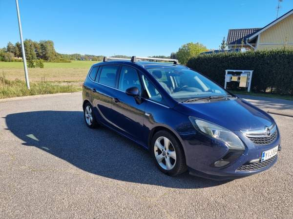 Opel Zafira Tourer Вихти - изображение 1