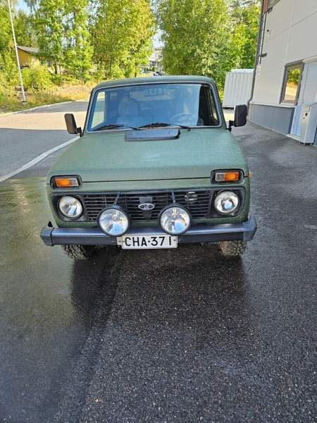 Lada Niva Helsinki - valokuva 1