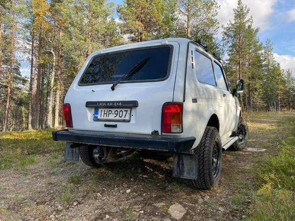 Lada Niva Lons-le-Saunier - valokuva 6
