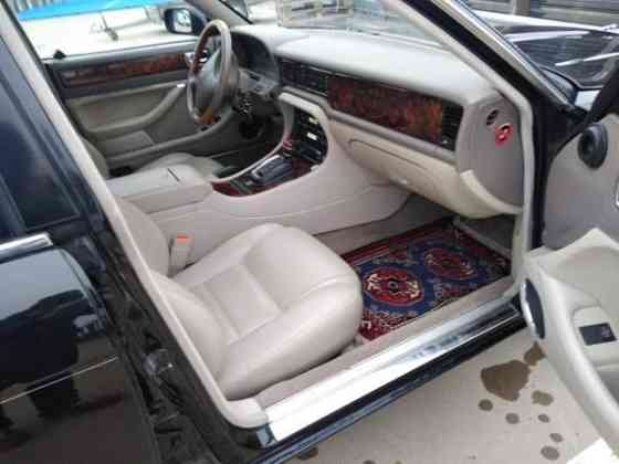 Jaguar XJ6 Espoo