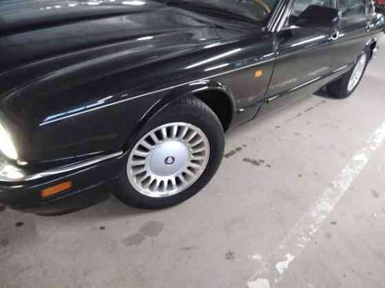 Jaguar XJ6 Espoo