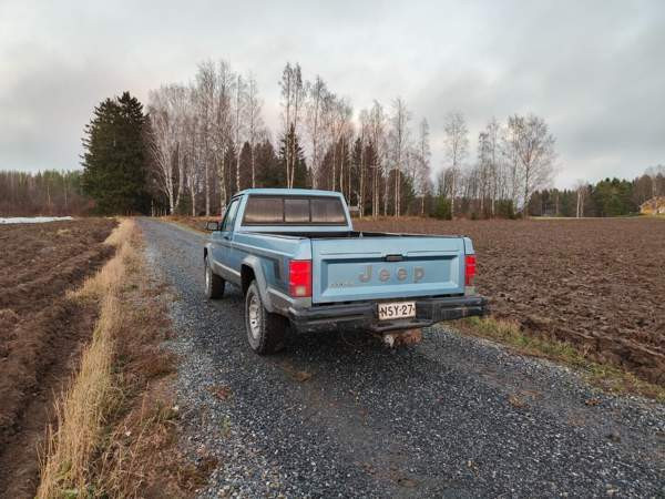 Jeep Comanche Maaninka - изображение 8