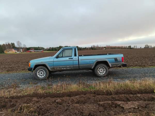 Jeep Comanche Maaninka - изображение 3