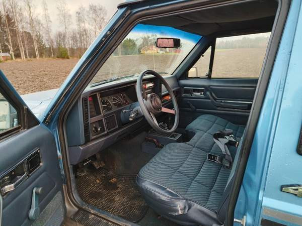 Jeep Comanche Maaninka - изображение 5