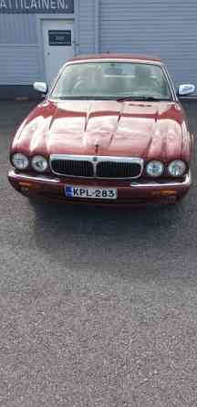 Jaguar XJ8 Каарина