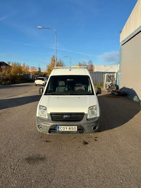 Ford Transit Connect Helsinki - valokuva 1
