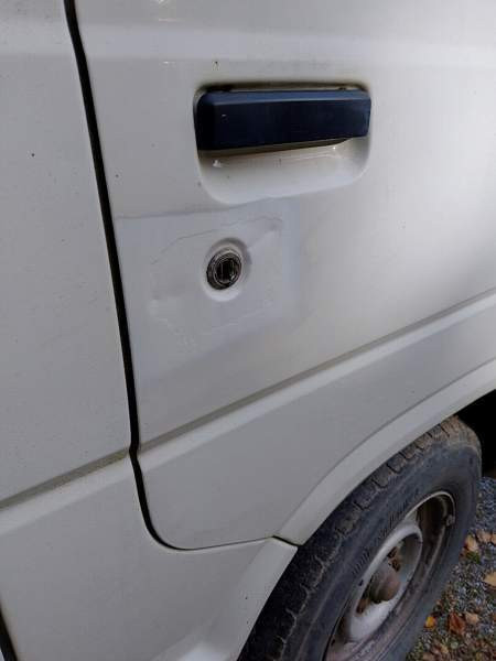 Toyota Hiace Mustasaari - valokuva 6