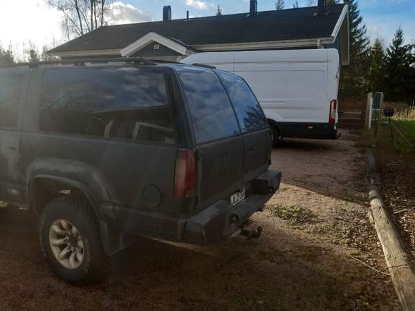 Chevrolet Suburban Лохья - изображение 4