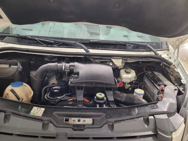 Volkswagen Crafter Mustasaari - изображение 6