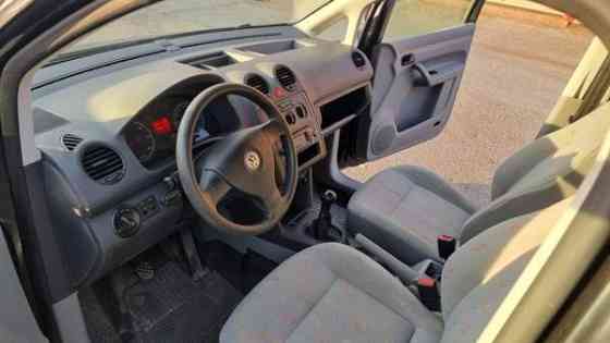 Volkswagen Caddy Maxi Pori