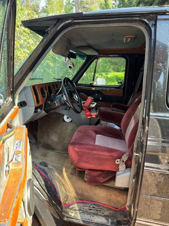 Chevrolet Chevy Van Котка - изображение 7