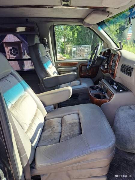 Chevrolet Express 2500 Каяни - изображение 2