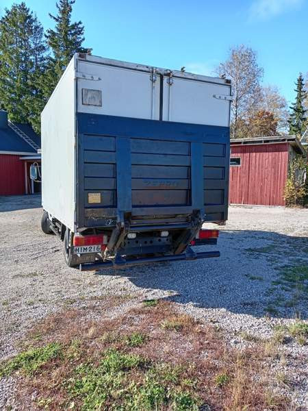 Mercedes-Benz Vario Pertteli - изображение 4