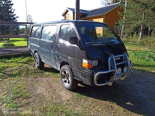 Toyota Hiace Rovaniemi - valokuva 2