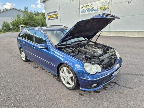 Mercedes-Benz C 32 AMG Lohja - valokuva 2