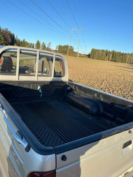 Mazda B2500 Lieto - изображение 7