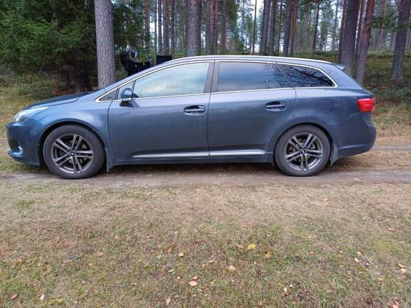 Toyota Avensis Pelkosenniemi – foto 3