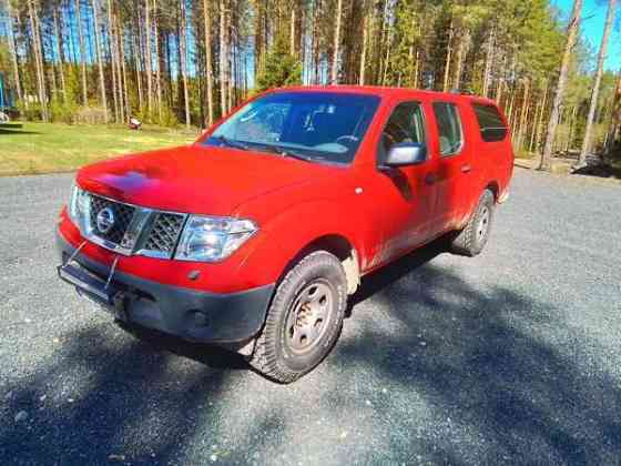 Nissan Navara Kruunupyy