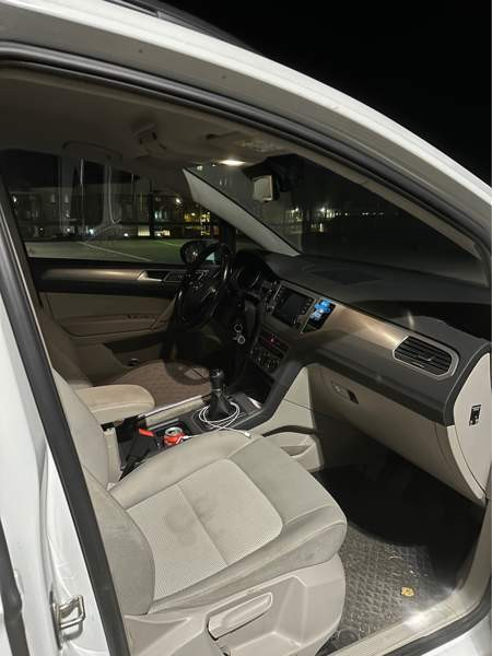 Volkswagen Golf Sportsvan Kirkkonummi - valokuva 4