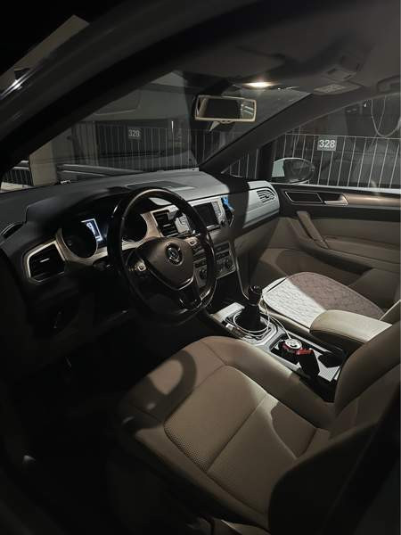 Volkswagen Golf Sportsvan Kirkkonummi - valokuva 3