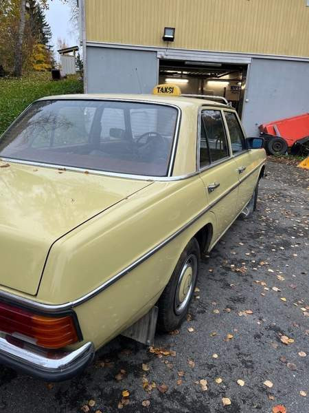 Mercedes-Benz 115 Yloejaervi - изображение 1