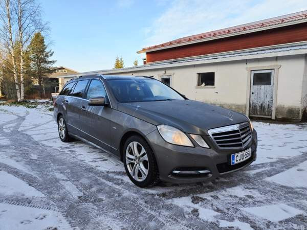 Mercedes-Benz E Vihanti - valokuva 2