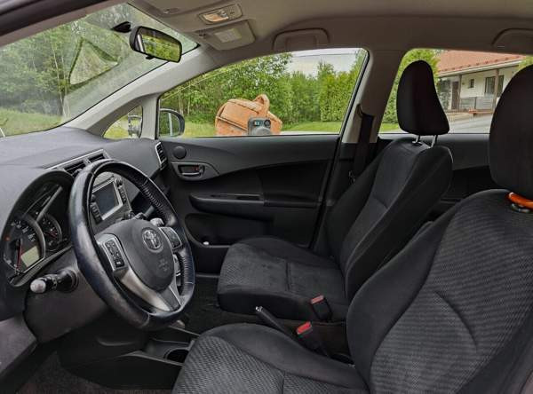 Toyota Verso-S Jyväskylä - valokuva 6