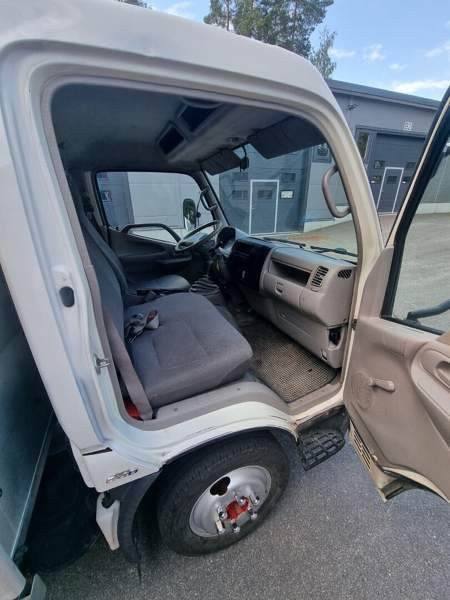 Toyota Dyna Vantaa - valokuva 8