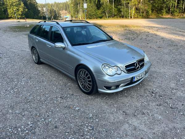 Mercedes-Benz C 32 AMG Helsinki - valokuva 2