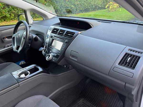 Toyota Prius+ Joensuu - valokuva 5