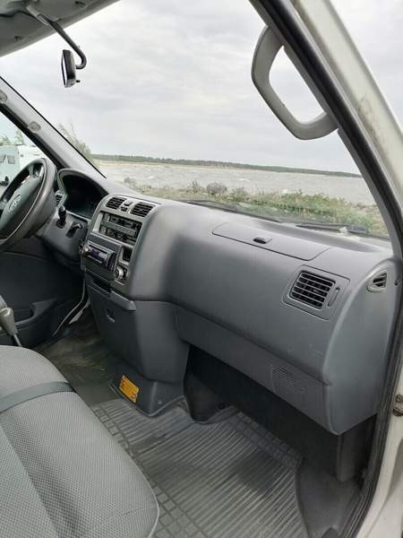 Toyota Hiace Hailuoto – foto 6