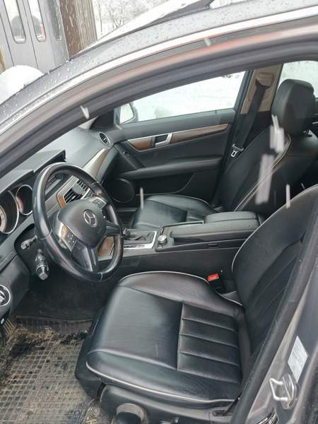 Mercedes-Benz C Kuhmoinen - valokuva 6