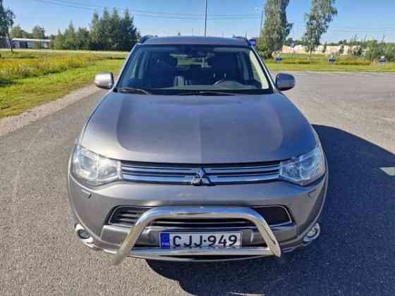 Mitsubishi Outlander PHEV Уусикаупунки