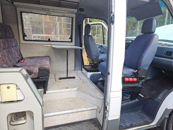 Mercedes-Benz 300 Lieksa - изображение 2