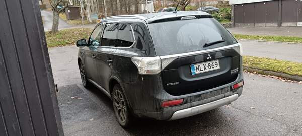 Mitsubishi Outlander PHEV Helsinki - photo 2