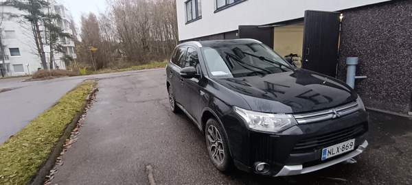 Mitsubishi Outlander PHEV Helsinki - изображение 1