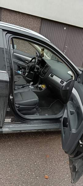 Mitsubishi Outlander PHEV Helsinki - изображение 4