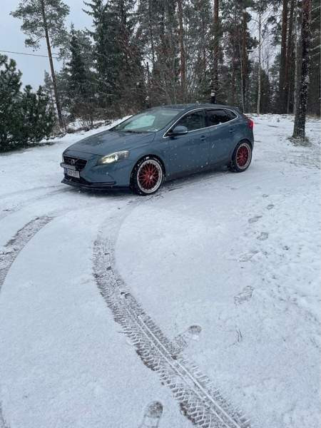 Volvo V40 Orivesi - изображение 1