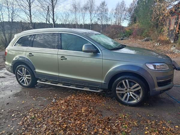 Audi Q7 Yläne - valokuva 2