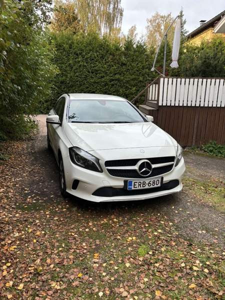 Mercedes-Benz 180 Helsinki - valokuva 2