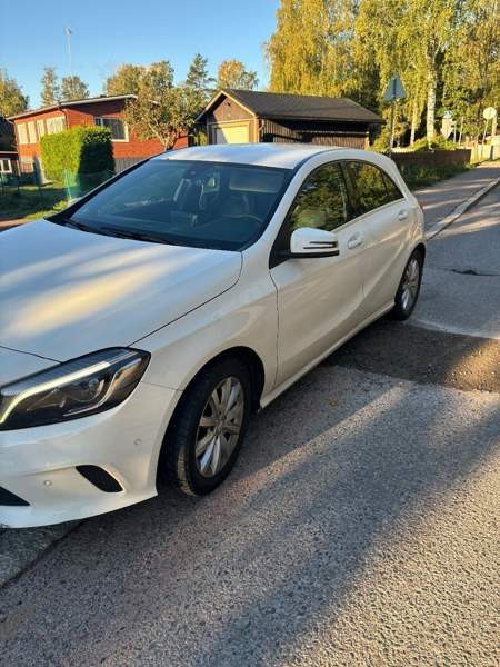 Mercedes-Benz 180 Helsinki - valokuva 7